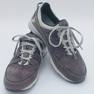 Lands' End Women's Size 8 Brown Suede Comfortable Lace Up Walking Shoes EUC